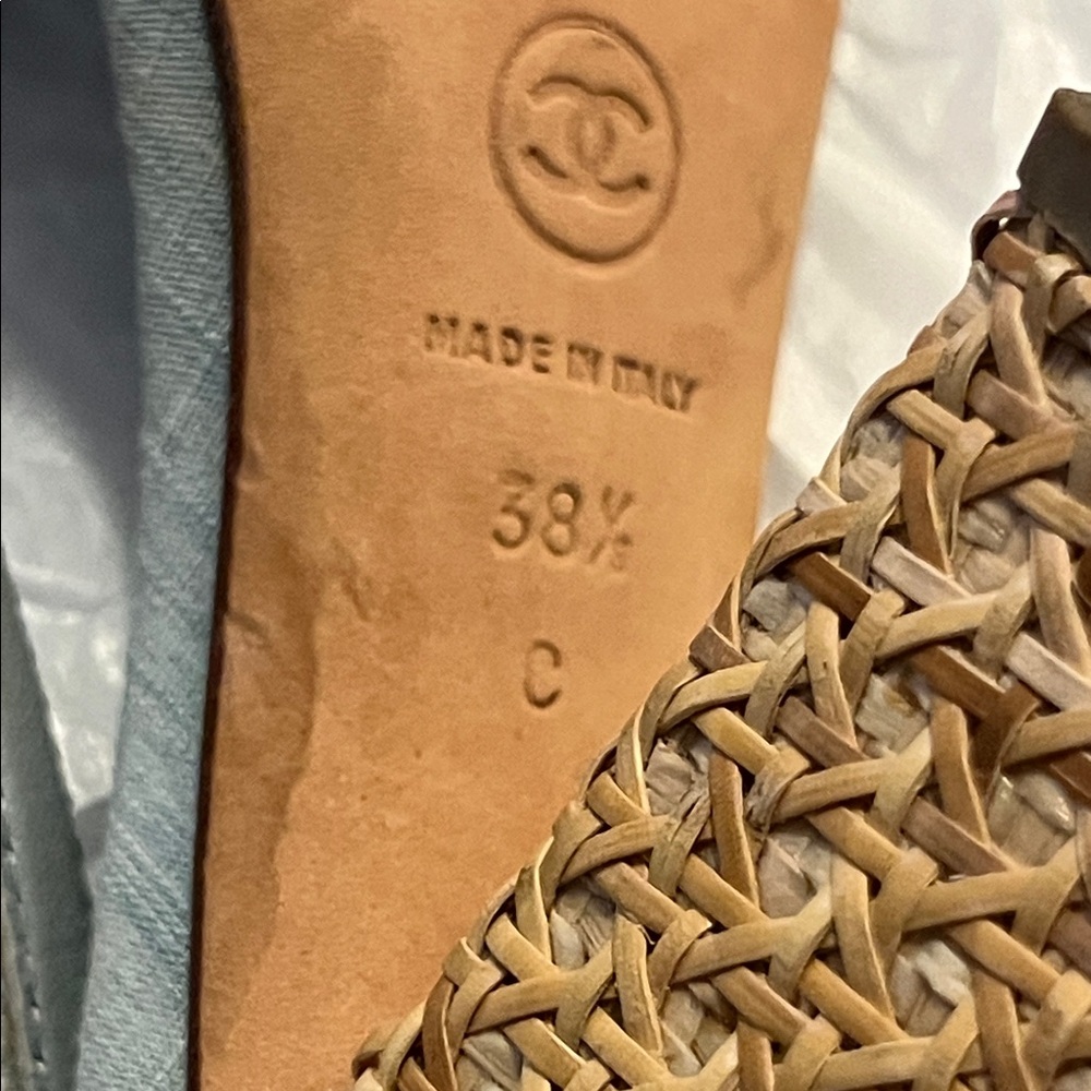 CHANEL Blue Slingback Sandals with Gold-Tone Details - Picture 16 of 16